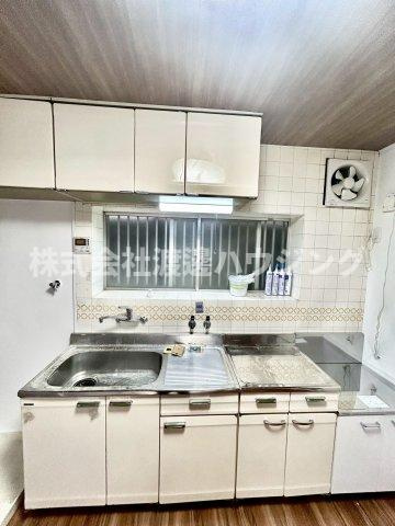 寝屋川市御幸東町一戸建のその他|窓