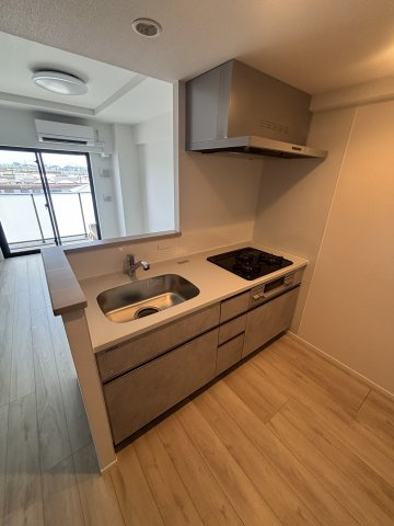 S-RESIDENCE原木中山azureのキッチン