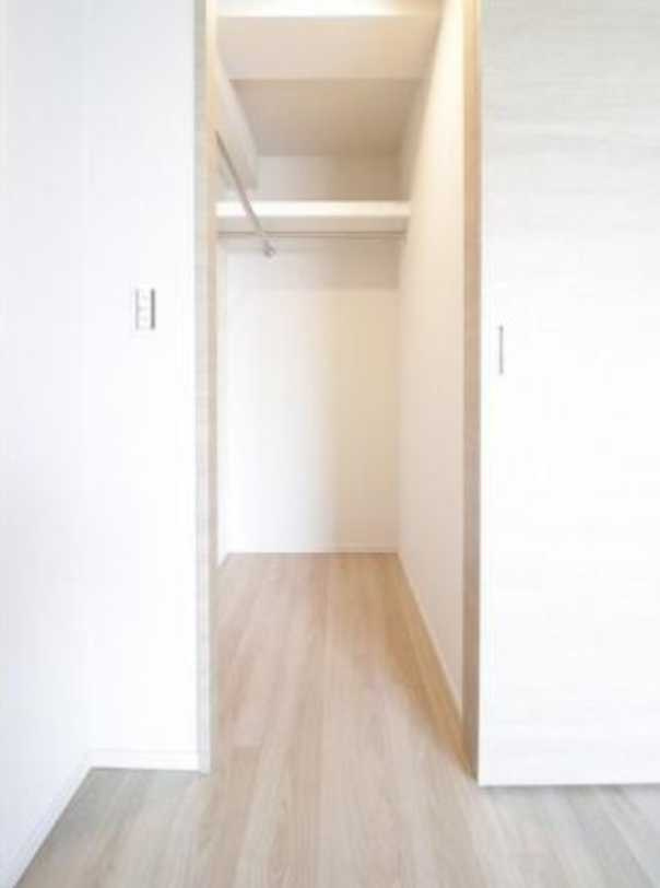 BluRock青葉台　築浅　ペット相談　ネット無料の収納