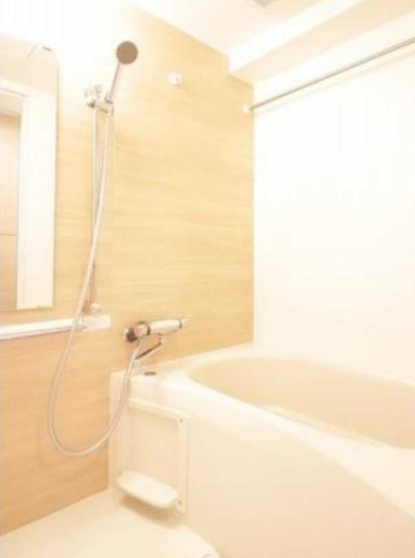 BluRock青葉台　築浅　ペット相談　ネット無料の浴室