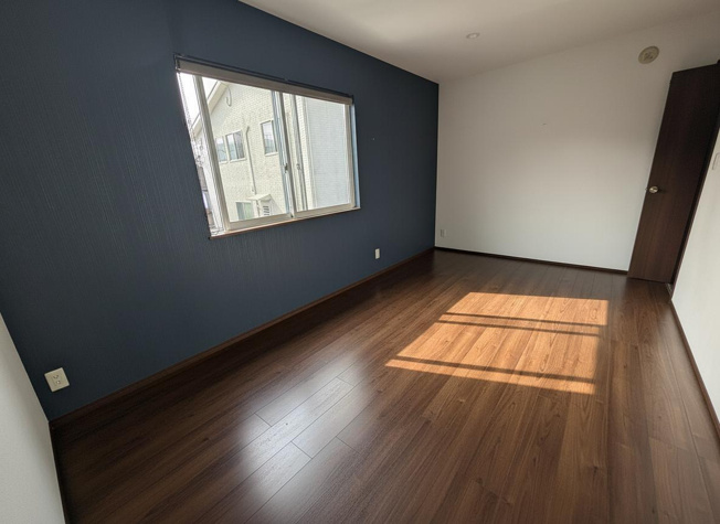 【洋室】 | 【VR公開中】西本ハウス施工の築浅注文住宅｜伴駅徒歩4分｜伴東1丁目4LDK