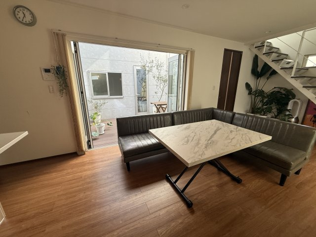 【キッチン】 | 【VR公開中】西本ハウス施工の築浅注文住宅｜伴駅徒歩4分｜伴東1丁目4LDK