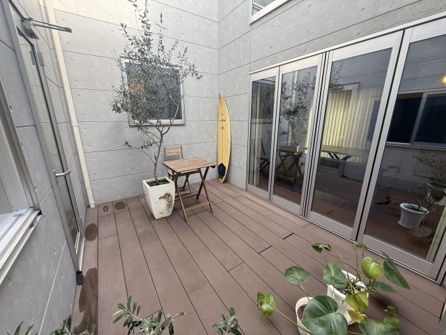 【庭】 | 【VR公開中】西本ハウス施工の築浅注文住宅｜伴駅徒歩4分｜伴東1丁目4LDK
