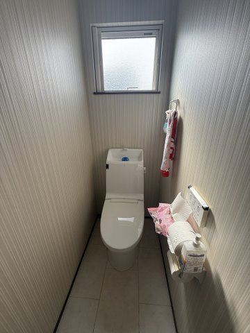 【トイレ】 | 【VR公開中】西本ハウス施工の築浅注文住宅｜伴駅徒歩4分｜伴東1丁目4LDK