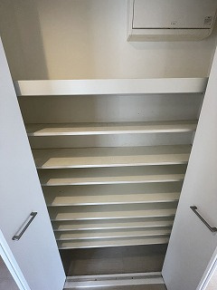 茗荷谷サンハイツの収納