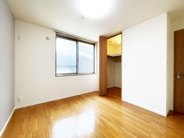 メゾンド・ホルトの居間・リビング