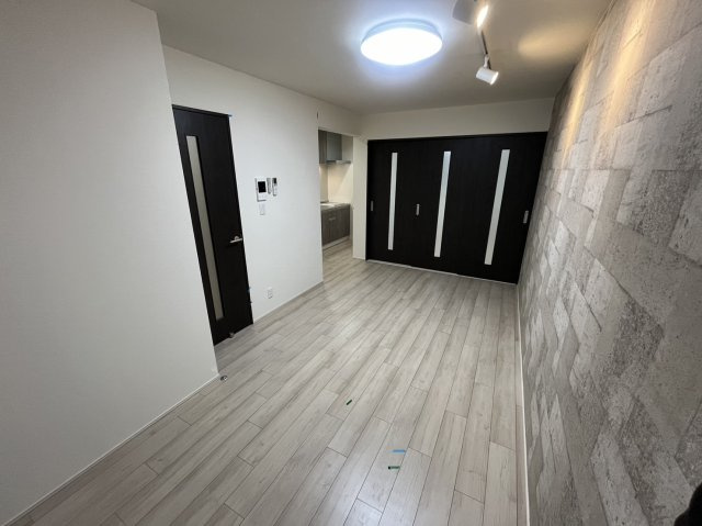 フジパレス俊徳道の洋室