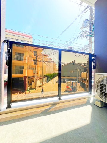 MODERN ASPIRATION西新クアルト　西新小学校区のバルコニー|MODERN ASPIRATION西新クアルト