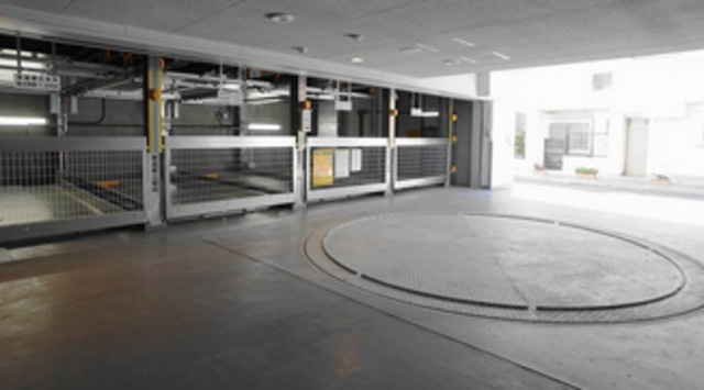 パークナードフィット南青山Vistaの駐車場