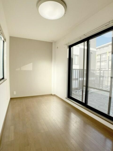 ＳＡＰ本八幡Ⅶの居間・リビング