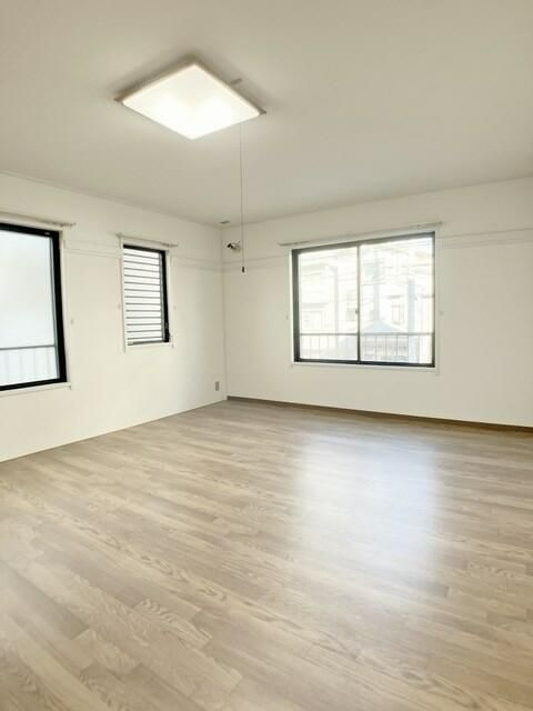 ＳＡＰ本八幡Ⅶの居間・リビング