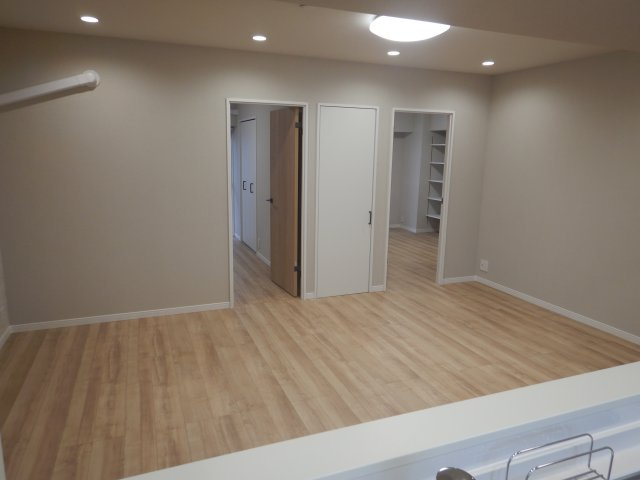 朝日江戸川橋マンションの居間・リビング