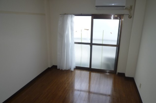 久留米市　1棟アパートの居間・リビング