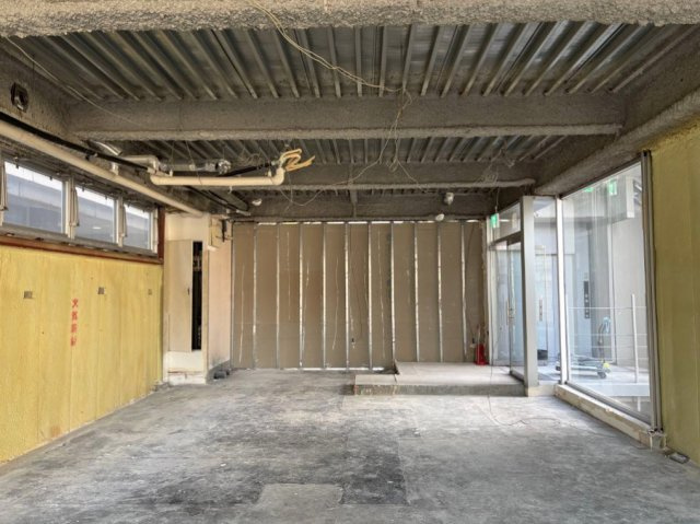 大津市馬場１丁目の店舗事務所の内装