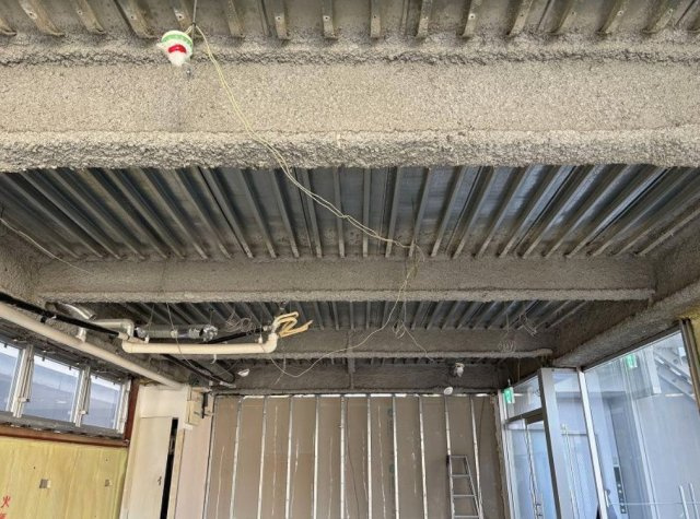 大津市馬場１丁目の店舗事務所の内装