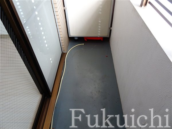 シャトーNAKANOのバルコニー