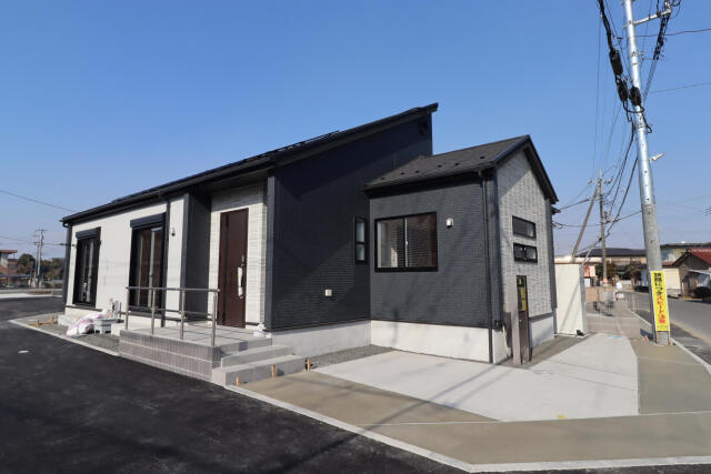 ブルーミングガーデン高根沢町宝積寺　新築一戸建ての外観|外観は落ち着いています