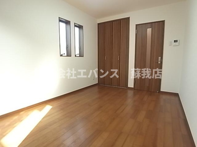 【洋室】 | メゾンクレールツー（メゾンクレールⅡ） | 広々とした洋室です