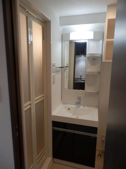 葛飾区新小岩３丁目の賃貸マンションの独立洗面台