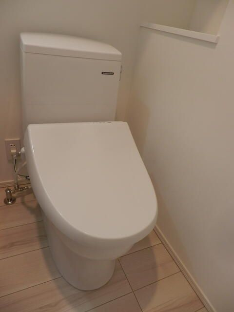 葛飾区新小岩３丁目の賃貸マンションのトイレ