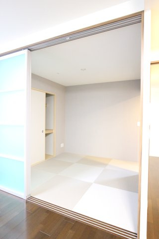 ピアッツァコート郡山駅前ソラーレの和室