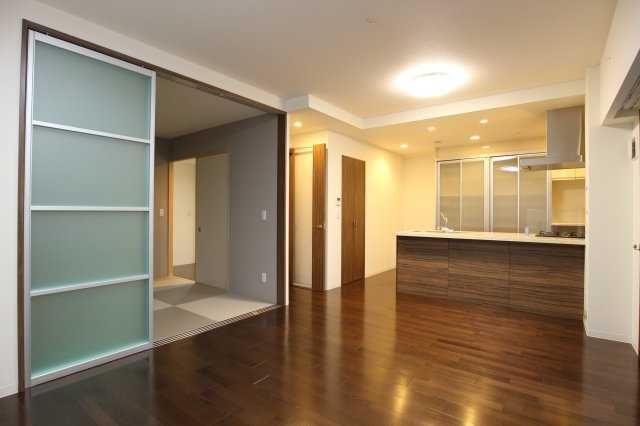 ピアッツァコート郡山駅前ソラーレの居間・リビング