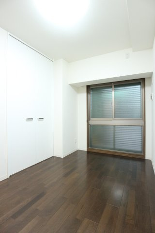 ピアッツァコート郡山駅前ソラーレの洋室