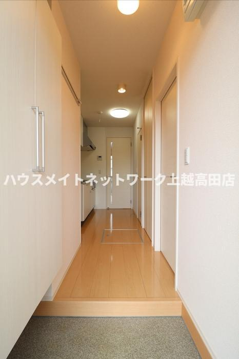 メゾン・レスポワールの玄関|玄関