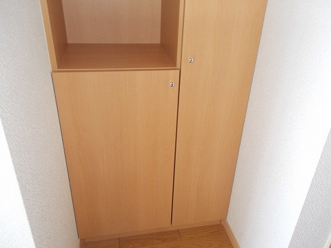 ボヌールコートの玄関