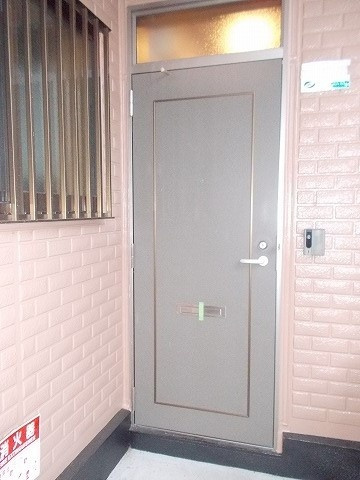 メメント・モリの玄関