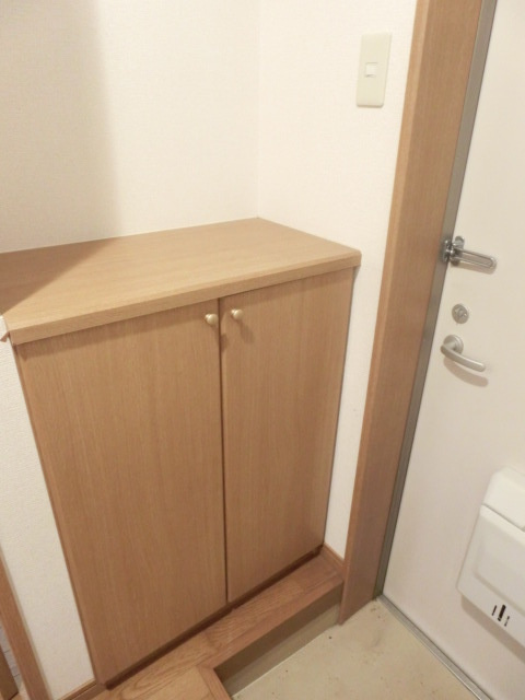 メメント・モリの玄関