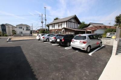 ★敷地内駐車場★（有料・要空き確認）