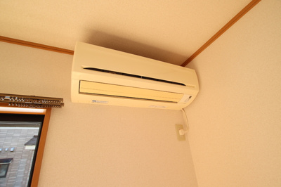 エアコン付で快適にお過ごし頂けます★