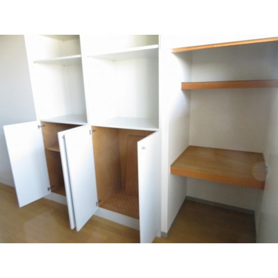 【収納】 | ドルフＥＡＳＴ | 洋室1　収納