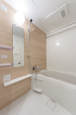 【浴室】 | パークアクシス成増二丁目 | ※写真は同タイプ住戸です。