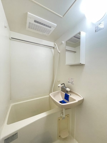 新品家具付きマンション日本橋本町7(KaGood東京)の浴室