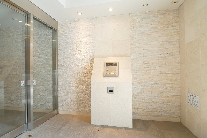 ジーベック東日暮里サウスの外観