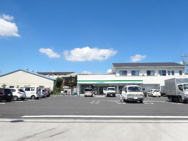 フィオーレの周辺|ファミリーマート入谷三丁目店まで140ｍ