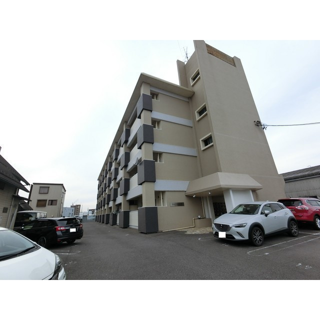 ハイリビングＫの外観