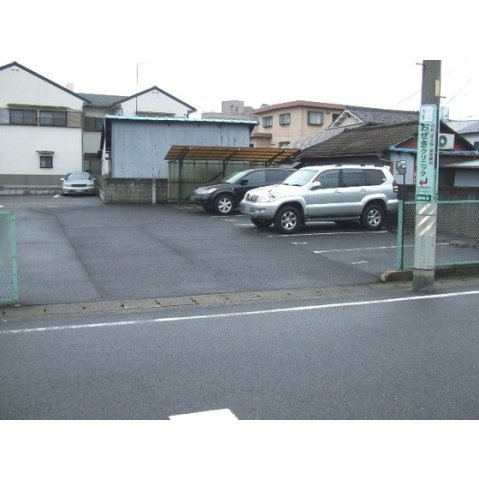 岐阜市高砂町４丁目の駐車場の外観