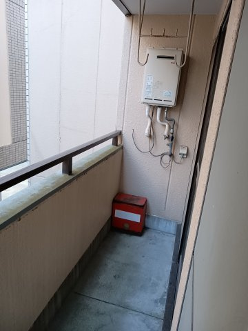 【バルコニー】 | フローレスハイツ
