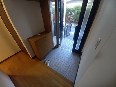 【玄関】 | 緑町貸家