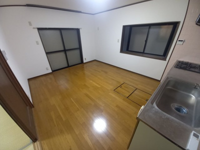 【居間・リビング】 | 緑町貸家