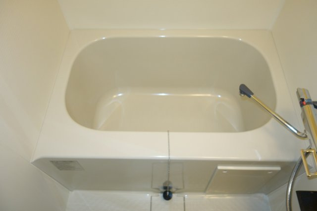 クレストコート中板橋の浴室