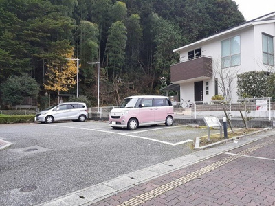 【駐車場】 | ライジングヒルズ