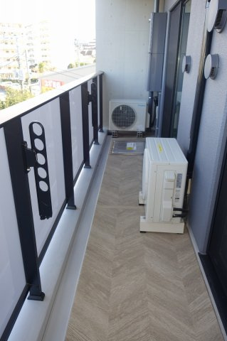 ORSUS志村坂上のバルコニー