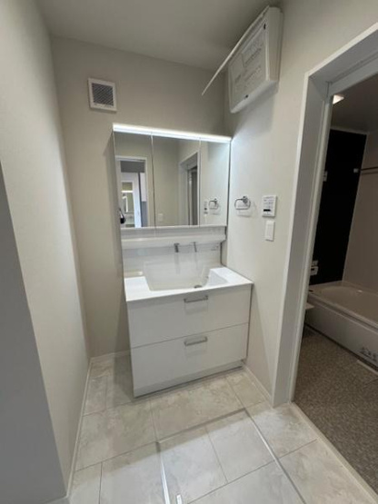 【独立洗面台】