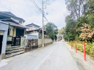 【前面道路含む現地写真】