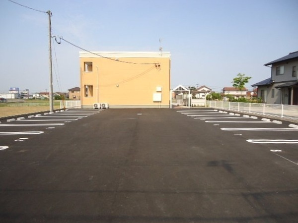 テゼーロの駐車場