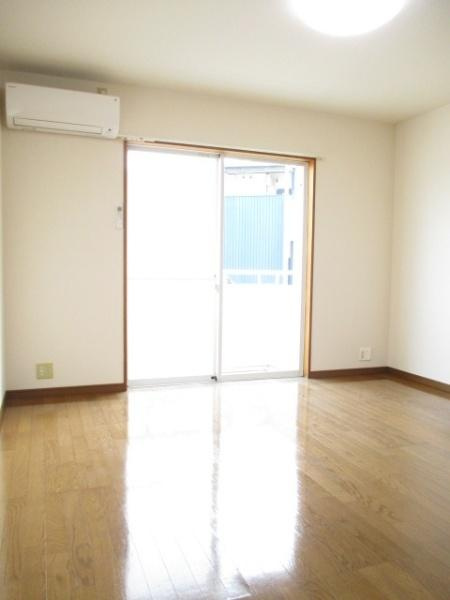 ｙフラットⅡの洋室